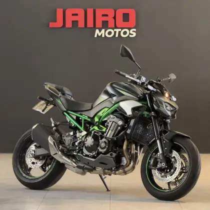 KAWASAKI Z900 KAWASAKI Z900