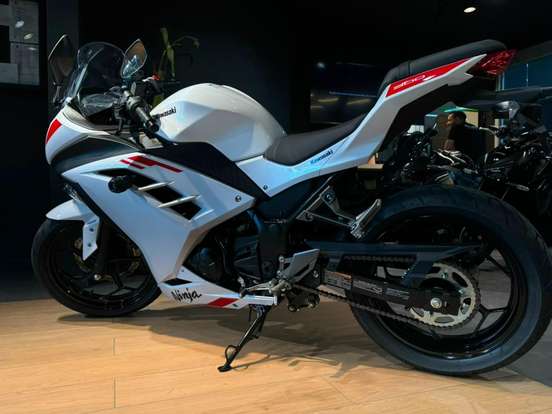 KAWASAKI-NINJA 300-2026