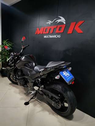 KAWASAKI-Z-750-2010