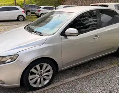KIA CERATO 1.6 SX3 16V GASOLINA 4P AUTOMÁTICO KIA CERATO 1.6 SX3 16V GASOLINA 4P AUTOMÁTICO