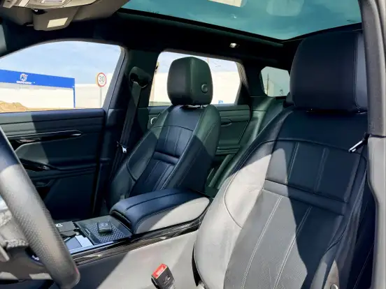 LAND ROVER-RANGE ROVER EVOQUE-2.0 P250 FLEX R-DYNAMIC SE AWD AUTOMÁTICO LAND ROVER-RANGE ROVER EVOQUE-2020