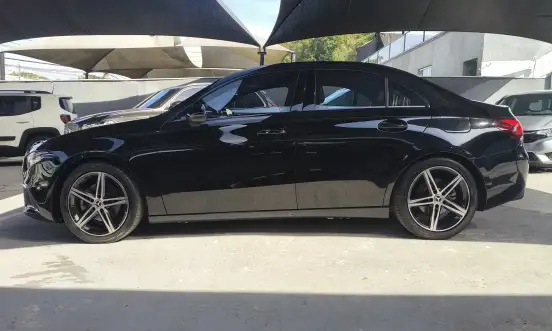 MERCEDES-BENZ-A 200-2020