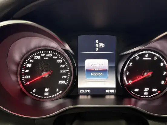 MERCEDES-BENZ-C 180-1.6 CGI AVANTGARDE 16V TURBO GASOLINA 4P AUTOMÁTICO MERCEDES-BENZ-C 180-2014