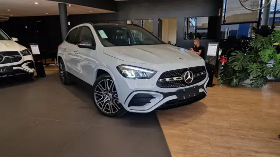 MERCEDES-BENZ GLA 200 1.3 MHEV NIGHT EDITION 7G-DCT MERCEDES-BENZ GLA 200 1.3 MHEV NIGHT EDITION 7G-DCT