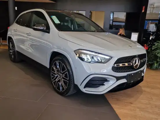 MERCEDES-BENZ-GLA 200-1.3 MHEV NIGHT EDITION 7G-DCT MERCEDES-BENZ-GLA 200-2026