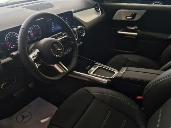 MERCEDES-BENZ-GLA 200-1.3 MHEV NIGHT EDITION 7G-DCT MERCEDES-BENZ-GLA 200-2026