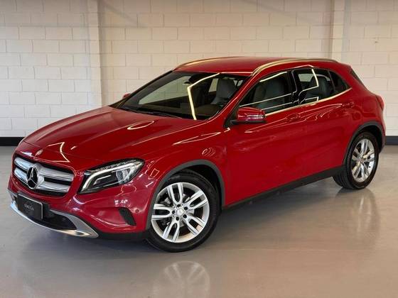 MERCEDES-BENZ GLA 200 1.6 CGI ADVANCE 16V TURBO FLEX 4P AUTOMÁTICO