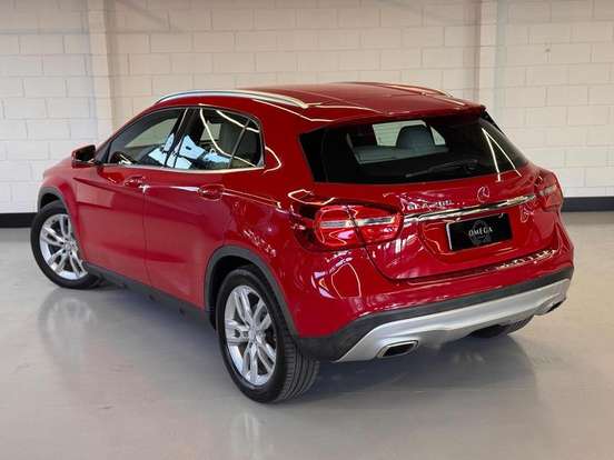 MERCEDES-BENZ-GLA 200-1.6 CGI ADVANCE 16V TURBO FLEX 4P AUTOMÁTICO MERCEDES-BENZ-GLA 200-2014