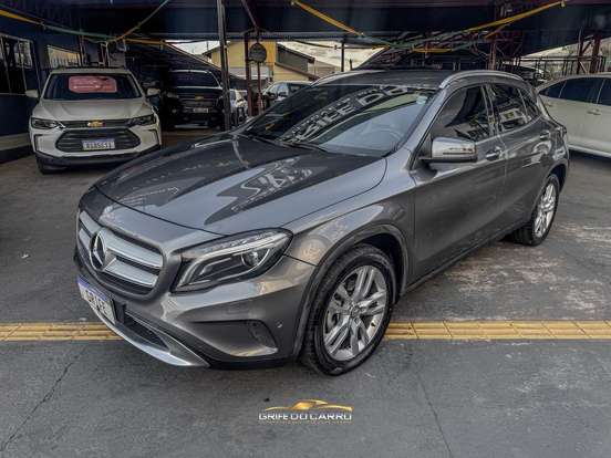 MERCEDES-BENZ-GLA 200-1.6 CGI ADVANCE 16V TURBO FLEX 4P AUTOMÁTICO MERCEDES-BENZ-GLA 200-2015