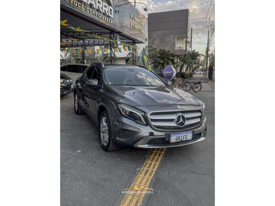 MERCEDES-BENZ-GLA 200-2015