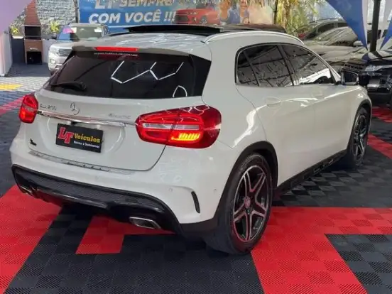 MERCEDES-BENZ-GLA 250-2.0 16V TURBO GASOLINA SPORT 4P 4MATIC AUTOMÁTICO MERCEDES-BENZ-GLA 250-2016