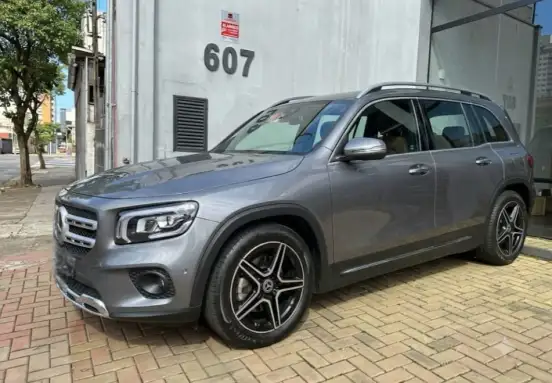 MERCEDES-BENZ-GLB 200-2024