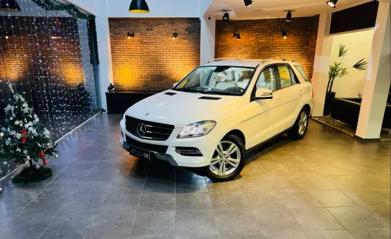 MERCEDES-BENZ ML 350 3.0 BLUETEC V6 DIESEL 4P AUTOMÁTICO MERCEDES-BENZ ML 350 3.0 BLUETEC V6 DIESEL 4P AUTOMÁTICO