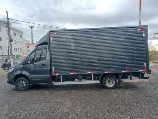 MERCEDES-BENZ-SPRINTER-2.2 CDI DIESEL FURGÃO 516 TA EXTRA LONGO MANUAL MERCEDES-BENZ-SPRINTER-2021