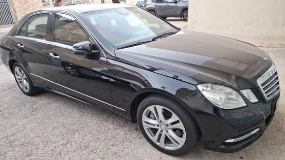 Mercedes-Benz E 500 5.5 Avantgarde Executive V8 Gasolina 4P Automático