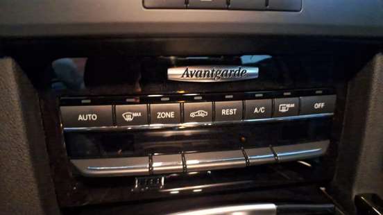 MERCEDES-BENZ-E 500-2010