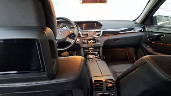 MERCEDES-BENZ-E 500-5.5 AVANTGARDE EXECUTIVE V8 GASOLINA 4P AUTOMÁTICO MERCEDES-BENZ-E 500-2010