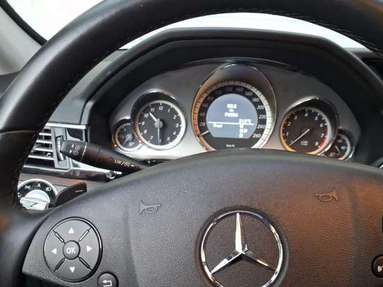 MERCEDES-BENZ-E 500-5.5 AVANTGARDE EXECUTIVE V8 GASOLINA 4P AUTOMÁTICO MERCEDES-BENZ-E 500-2010