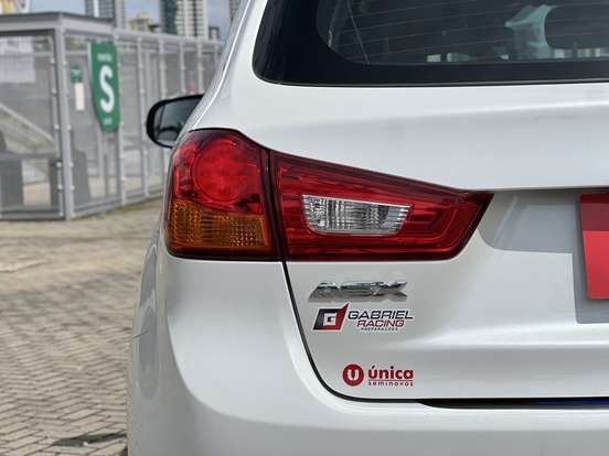 MITSUBISHI-ASX-2017