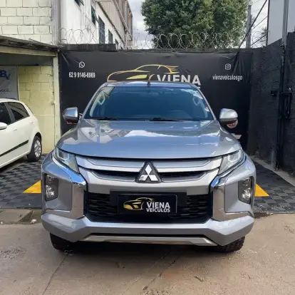 MITSUBISHI-L200 TRITON-2.4 16V TURBO DIESEL GLS CD 4X4 AUTOMÁTICO MITSUBISHI-L200 TRITON-2021