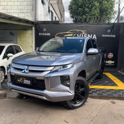 MITSUBISHI-L200 TRITON-2.4 16V TURBO DIESEL GLS CD 4X4 AUTOMÁTICO MITSUBISHI-L200 TRITON-2021