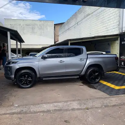 MITSUBISHI-L200 TRITON-2.4 16V TURBO DIESEL GLS CD 4X4 AUTOMÁTICO MITSUBISHI-L200 TRITON-2021