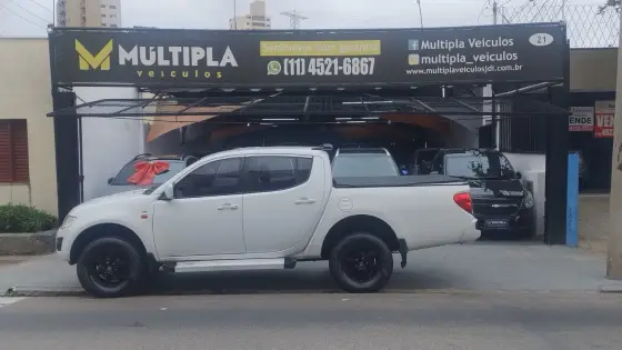 MITSUBISHI L200 TRITON 3.2 GLX 4X4 CD 16V TURBO INTERCOLER DIESEL 4P MANUAL