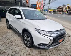 MITSUBISHI OUTLANDER 2.0 MIVEC GASOLINA HPE AUTOMÁTICO MITSUBISHI OUTLANDER 2.0 MIVEC GASOLINA HPE AUTOMÁTICO