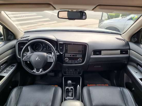 MITSUBISHI-OUTLANDER-2.0 MIVEC GASOLINA HPE AUTOMÁTICO MITSUBISHI-OUTLANDER-2018