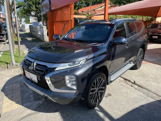 MITSUBISHI PAJERO SPORT 2.4 16V MIVEC TURBO DIESEL LEGEND AWD AUTOMÁTICO MITSUBISHI PAJERO SPORT 2.4 16V MIVEC TURBO DIESEL LEGEND AWD AUTOMÁTICO