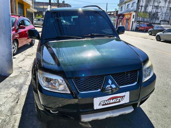 MITSUBISHI-PAJERO TR4-2.0 4X4 16V 140CV FLEX 4P AUTOMÁTICO MITSUBISHI-PAJERO TR4-2013