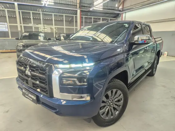 MITSUBISHI TRITON 2.4 BITURBO DIESEL CD HPE 4X4 AUTOMÁTICO MITSUBISHI TRITON 2.4 BITURBO DIESEL CD HPE 4X4 AUTOMÁTICO