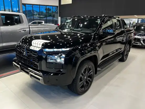 MITSUBISHI-TRITON-2026