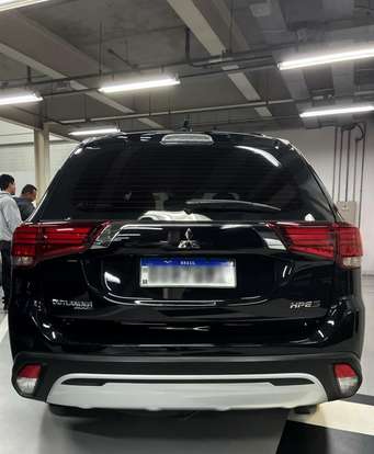 MITSUBISHI-OUTLANDER-3.0 MIVEC V6 GASOLINA HPE-S AWD AUTOMÁTICO MITSUBISHI-OUTLANDER-2019