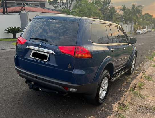 MITSUBISHI-PAJERO DAKAR-2012