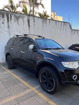 MITSUBISHI PAJERO DAKAR 3.2 HPE 4X4 7 LUGARES 16V TURBO INTERCOOLER DIESEL 4P AUTOMÁTICO