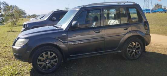 MITSUBISHI-PAJERO TR4-2014