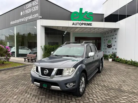 NISSAN FRONTIER 2.5 SL 4X4 CD TURBO ELETRONIC DIESEL 4P AUTOMÁTICO NISSAN FRONTIER 2.5 SL 4X4 CD TURBO ELETRONIC DIESEL 4P AUTOMÁTICO