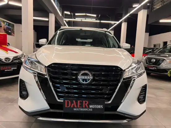 NISSAN-KICKS-2023