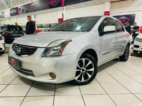 NISSAN SENTRA 2.0 S 16V FLEX 4P AUTOMÁTICO NISSAN SENTRA 2.0 S 16V FLEX 4P AUTOMÁTICO