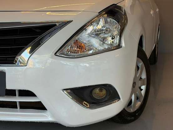 NISSAN-VERSA-1.6 16V FLEX SV 4P MANUAL NISSAN-VERSA-2015