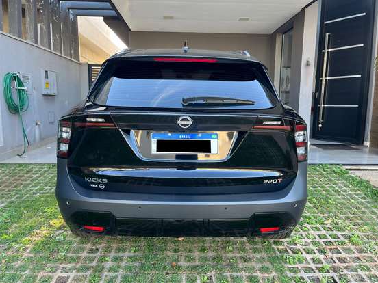 NISSAN-KICKS-2025