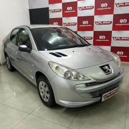 PEUGEOT 207 1.4 XR PASSION 8V FLEX 4P MANUAL PEUGEOT 207 1.4 XR PASSION 8V FLEX 4P MANUAL