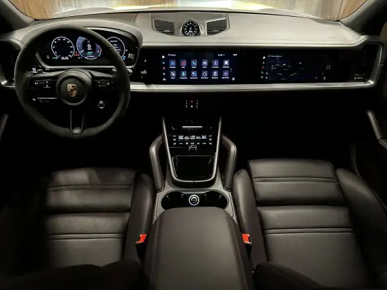 PORSCHE-CAYENNE-2024