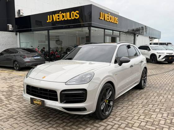 PORSCHE CAYENNE 3.0 V6 E-HYBRID PLATINUM EDITION AWD TIPTRONIC S