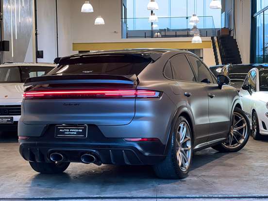 PORSCHE-CAYENNE-2024