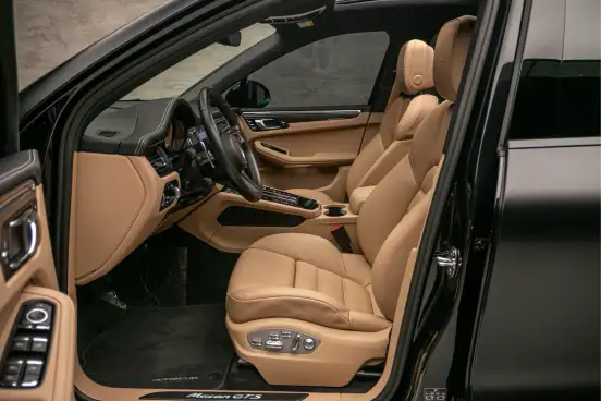 PORSCHE-MACAN-2023