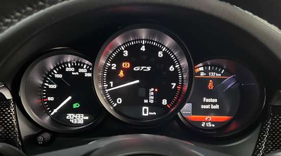 PORSCHE-MACAN-2023