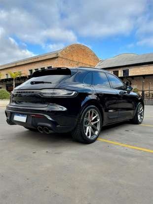PORSCHE-MACAN-2023