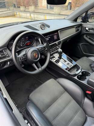 PORSCHE-MACAN-2023